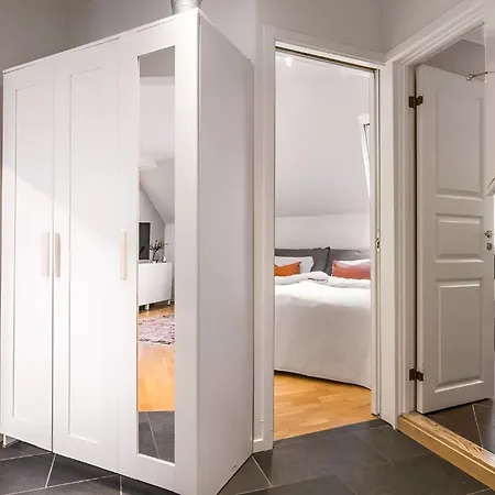 شقة Bright Top-Floor Apartment With Sea View