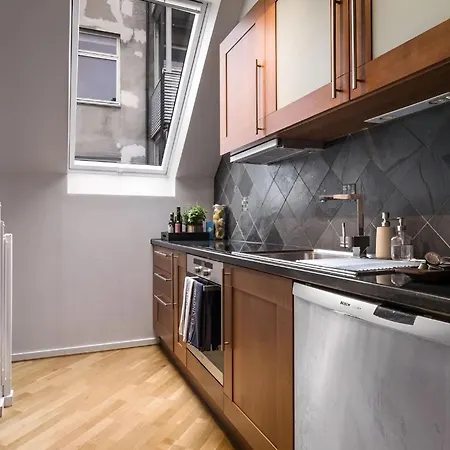 Bright Top-Floor Apartment With Sea View Bergen