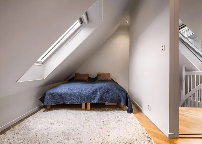 Bright Top-Floor Apartment With Sea View Διαμέρισμα