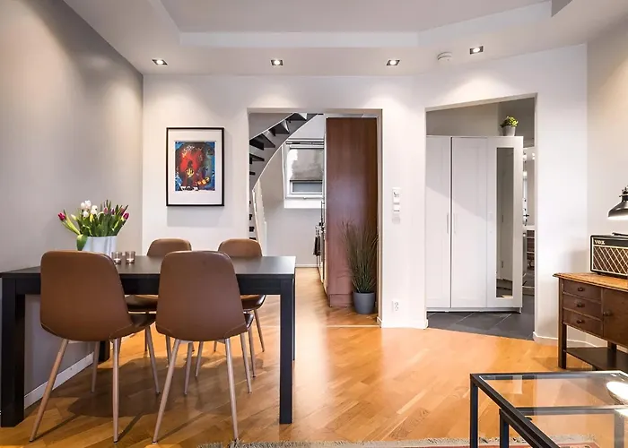 Bright Top-Floor Apartment With Sea View 아파트 베르겐