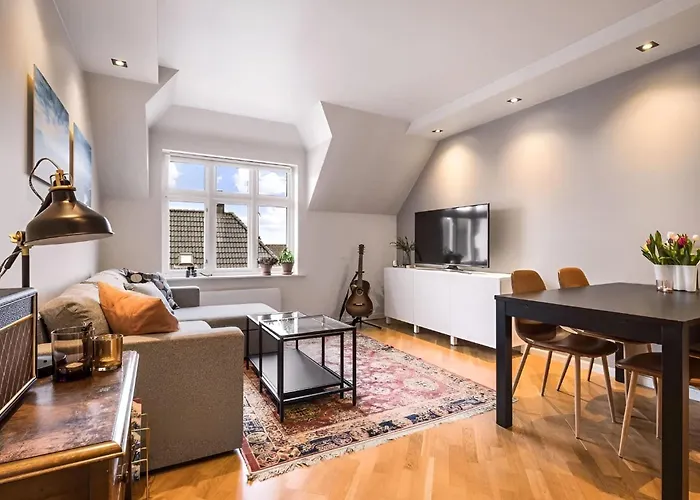 Bright Top-Floor Apartment With Sea View Daire Bergen