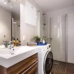 Apartment Bright Top-floor With Sea View *